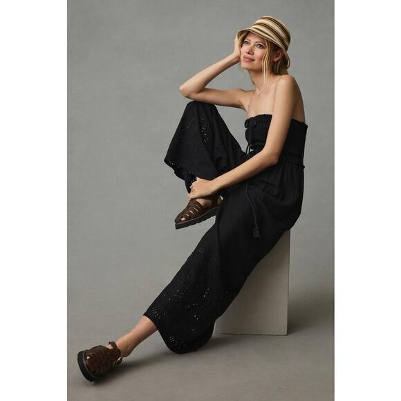 By Anthropologie Strapless Eyelet Jumpsuit Sz Medium Black‎ Chic Beach Pull On - Picture 2 of 10